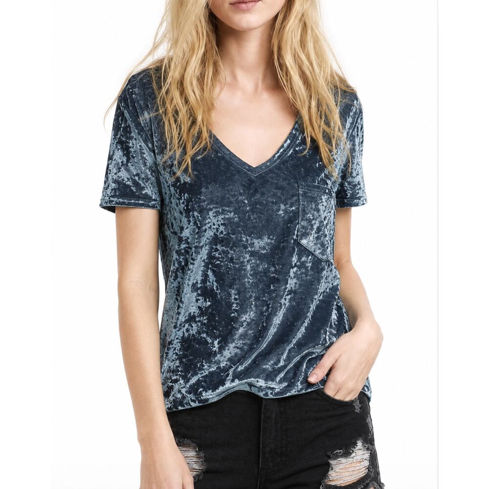 POL light blue velour velvet Short Sleeve V Neck M
